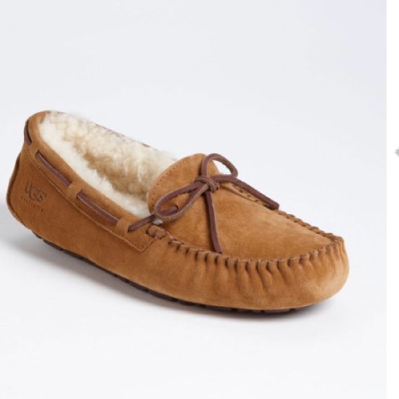 UGG Shoes - UGG Dakota Slippers